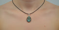 collana con pietra cianite blu naturale e gancio in argento