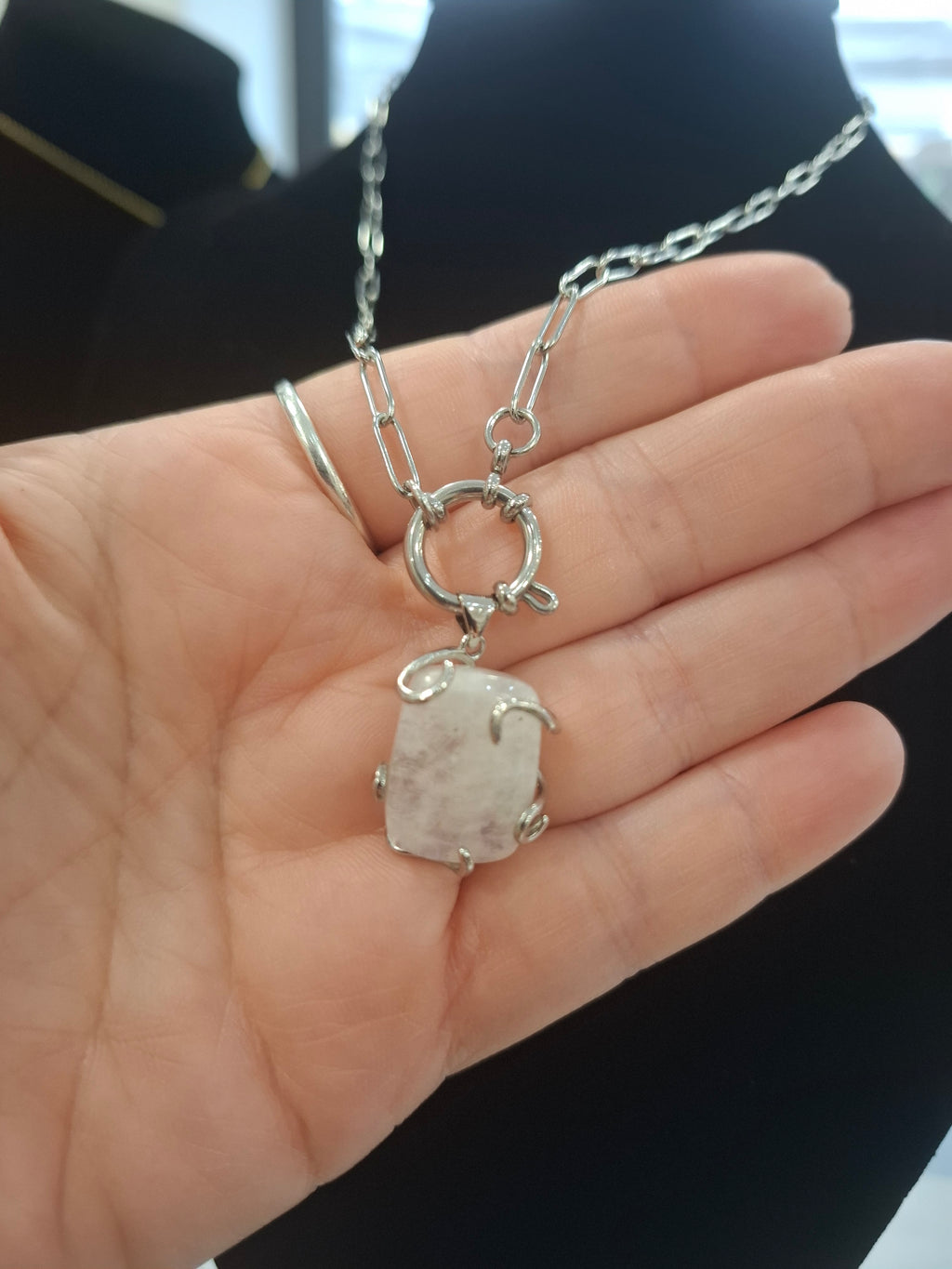 Pendente Pietra di luna incastonato 