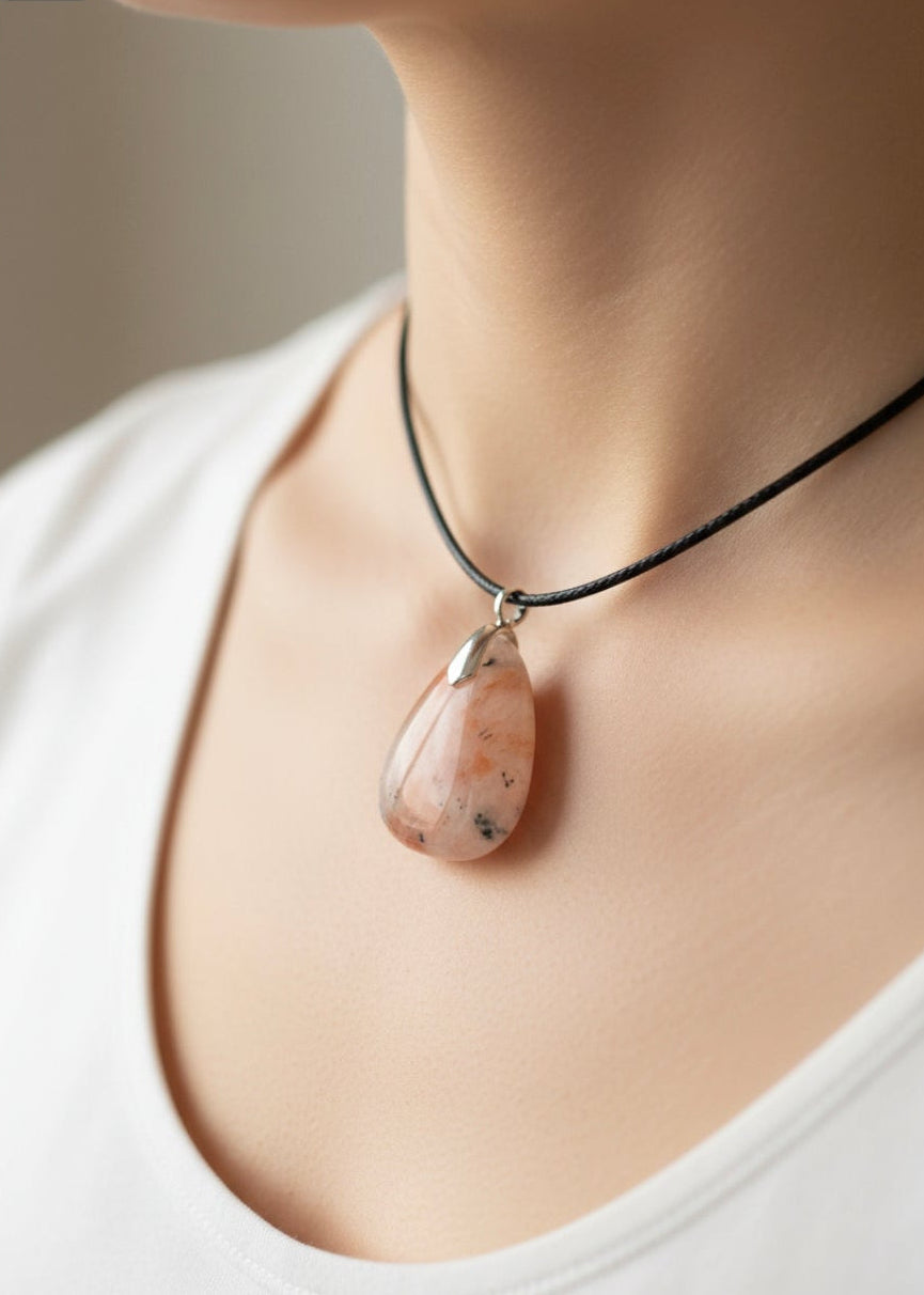 Pendente in pietra del sole e argento 925% 